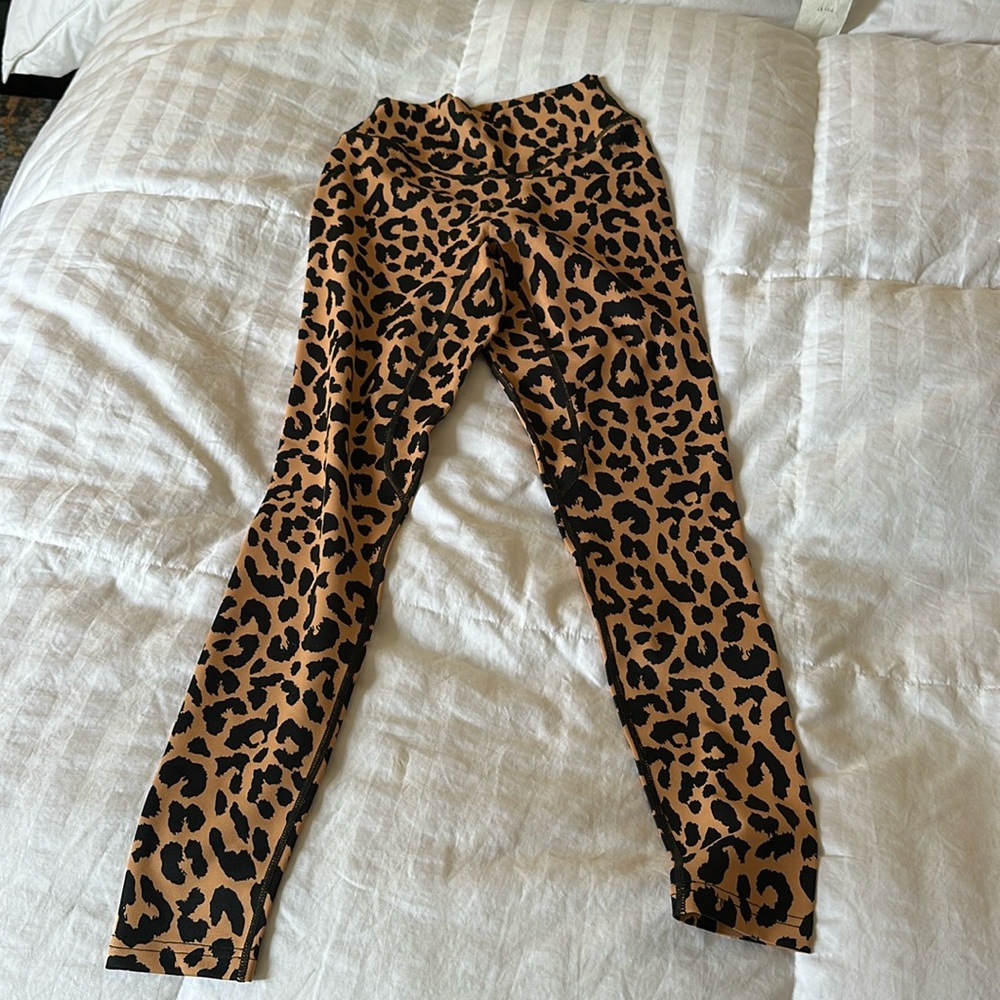 Vitality Balance Athletica Kingdom Collection cheetah leopard leggings Sz Small